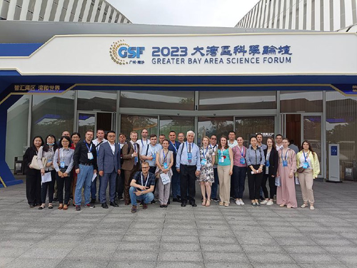 Карасева в Китае