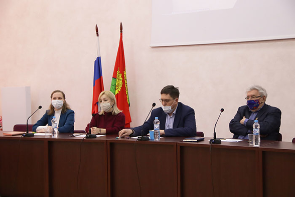 На конференции